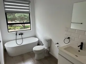 Flat/Apartment to Rent in Newlands