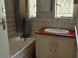 Flat/Apartment to Rent in Avondale