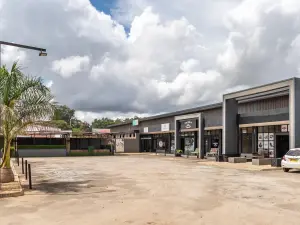 Retail/Shop to Rent in Greendale