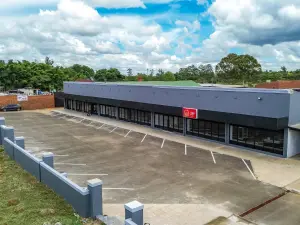 Retail/Shop to Rent in Greendale