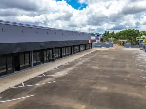 Retail/Shop to Rent in Greendale