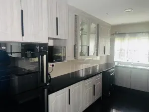 4 Bedroom House to Rent in Highlands