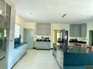 8 Bedroom House to Rent in Shawasha Hills