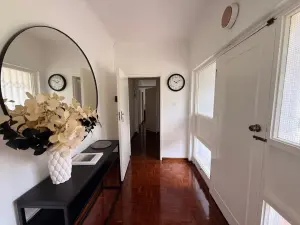 4 Bedroom House to Rent in Mount Pleasant