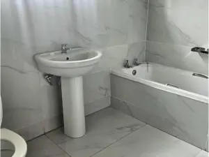 4 Bedroom House to Rent in The Grange