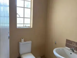 4 Bedroom House to Rent in Glen Lorne