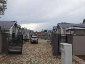 Flat/Apartment to Rent in Borrowdale West