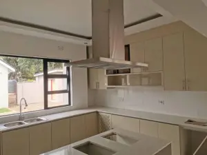 Flat/Apartment to Rent in Borrowdale West