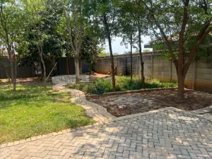 4 Bedroom House to Rent in Rockview