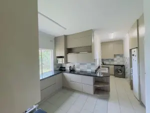 3 Bedroom House to Rent in Alexandra Park