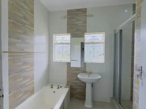 3 Bedroom House to Rent in Alexandra Park