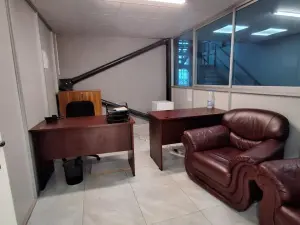 Retail/Shop to Rent in Borrowdale