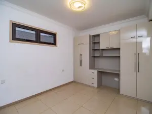 Flat/Apartment to Rent in Greendale North