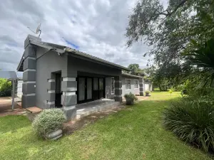 4 Bedroom House to Rent in Greendale