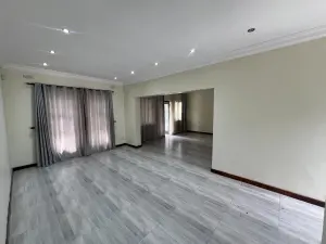 4 Bedroom House to Rent in Greendale