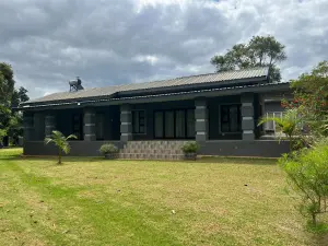 House to Rent in Greendale