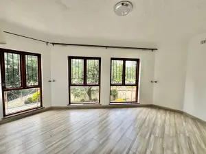 Townhouse/Cluster to Rent in Newlands