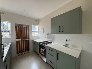 Flat/Apartment to Rent in Avondale