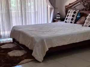 6 Bedroom House to Rent in Borrowdale Brooke