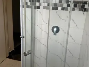 Flat/Apartment to Rent in Avondale