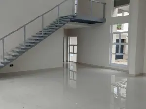 5 Bedroom House to Rent in Borrowdale