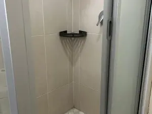 4 Bedroom House to Rent in Greendale North