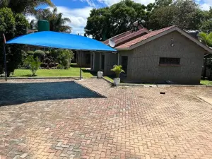 4 Bedroom House to Rent in Greendale North