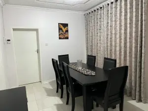 4 Bedroom House to Rent in Greendale North