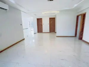 8 Bedroom House to Rent in Greystone Park