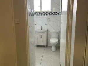 Flat/Apartment to Rent in Avondale