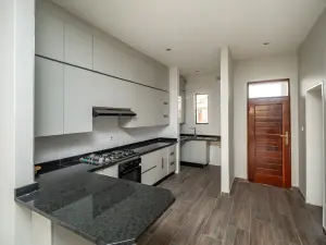 3 Bedroom House to Rent in Arlington