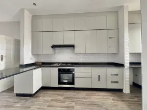 3 Bedroom House to Rent in Arlington