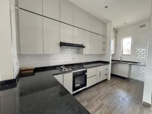 3 Bedroom House to Rent in Arlington