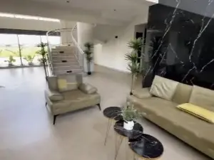 Flat/Apartment to Rent in Borrowdale West