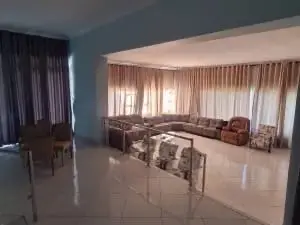 House to Rent in Borrowdale