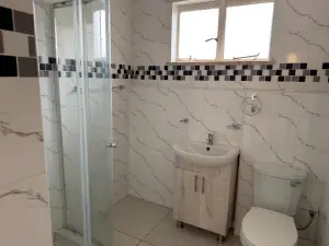 Flat/Apartment to Rent in Avondale