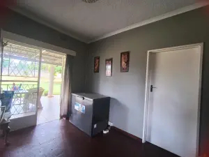 3 Bedroom House to Rent in The Grange