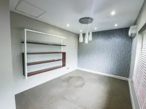 Office to Rent in Borrowdale