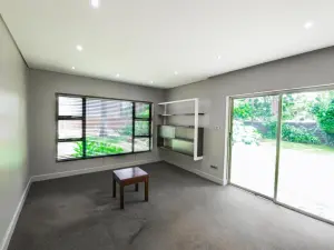 Office to Rent in Borrowdale