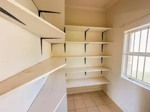 4 Bedroom House to Rent in Greendale