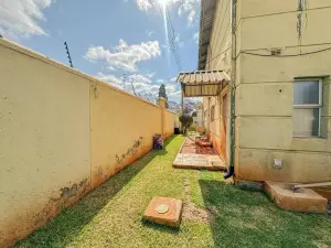 4 Bedroom House to Rent in Greendale