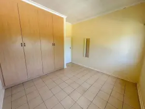 4 Bedroom House to Rent in Greendale