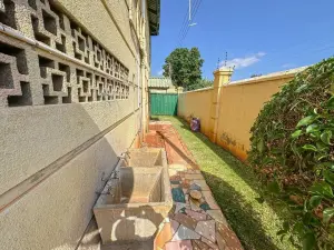 4 Bedroom House to Rent in Greendale