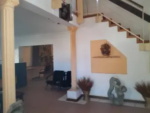 Other Commercial to Rent in Avondale