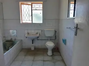 Other Commercial to Rent in Avondale