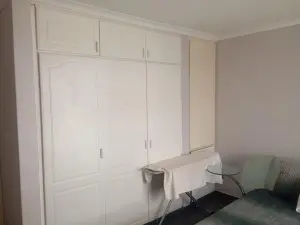 2 Bedroom House to Rent in Avenues