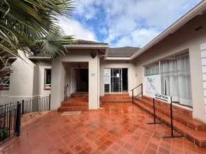 Office to Rent in Highlands