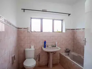 4 Bedroom House to Rent in Vainona