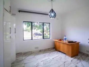 4 Bedroom House to Rent in Vainona