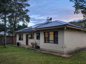 3 Bedroom Cottage/Garden Flat to Rent in Gletwin Park